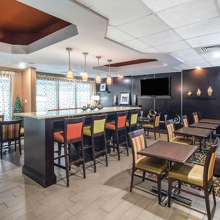Hampton Inn Dublin Newbern Exteriör bild