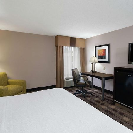 Hampton Inn Dublin Newbern Exteriör bild