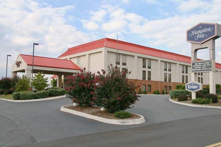 Hampton Inn Dublin Newbern Exteriör bild