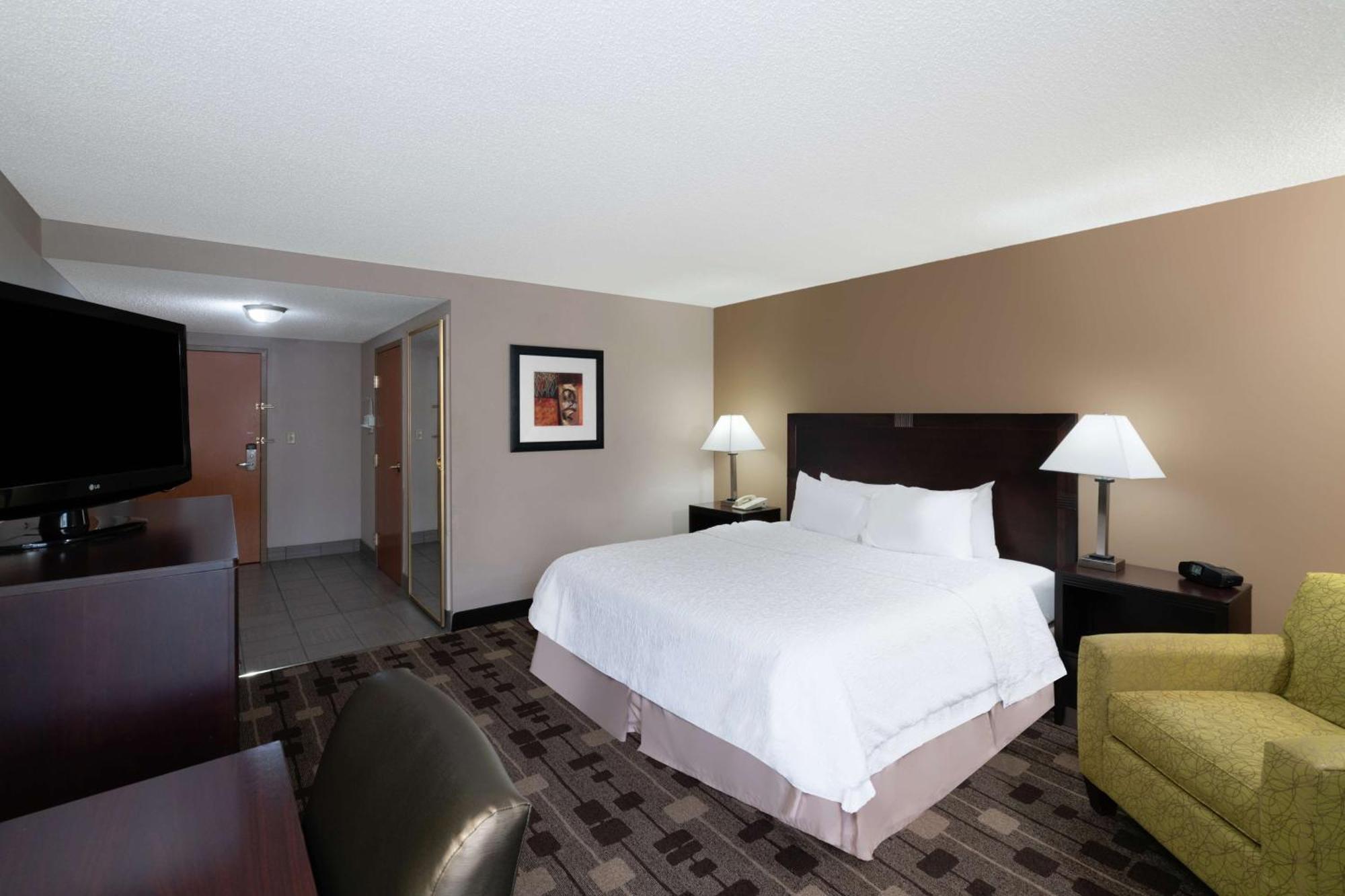 Hampton Inn Dublin Newbern Exteriör bild