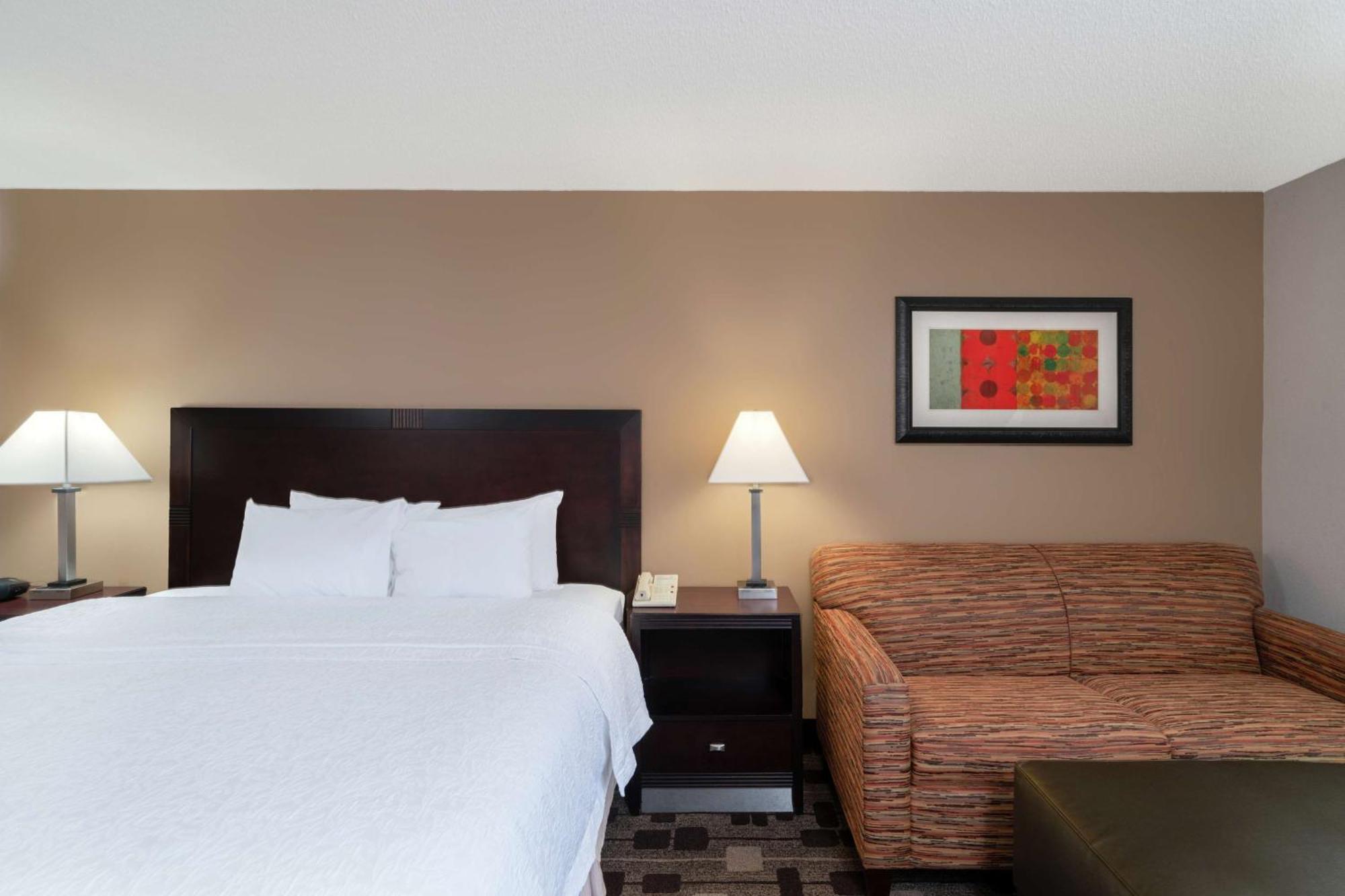 Hampton Inn Dublin Newbern Exteriör bild
